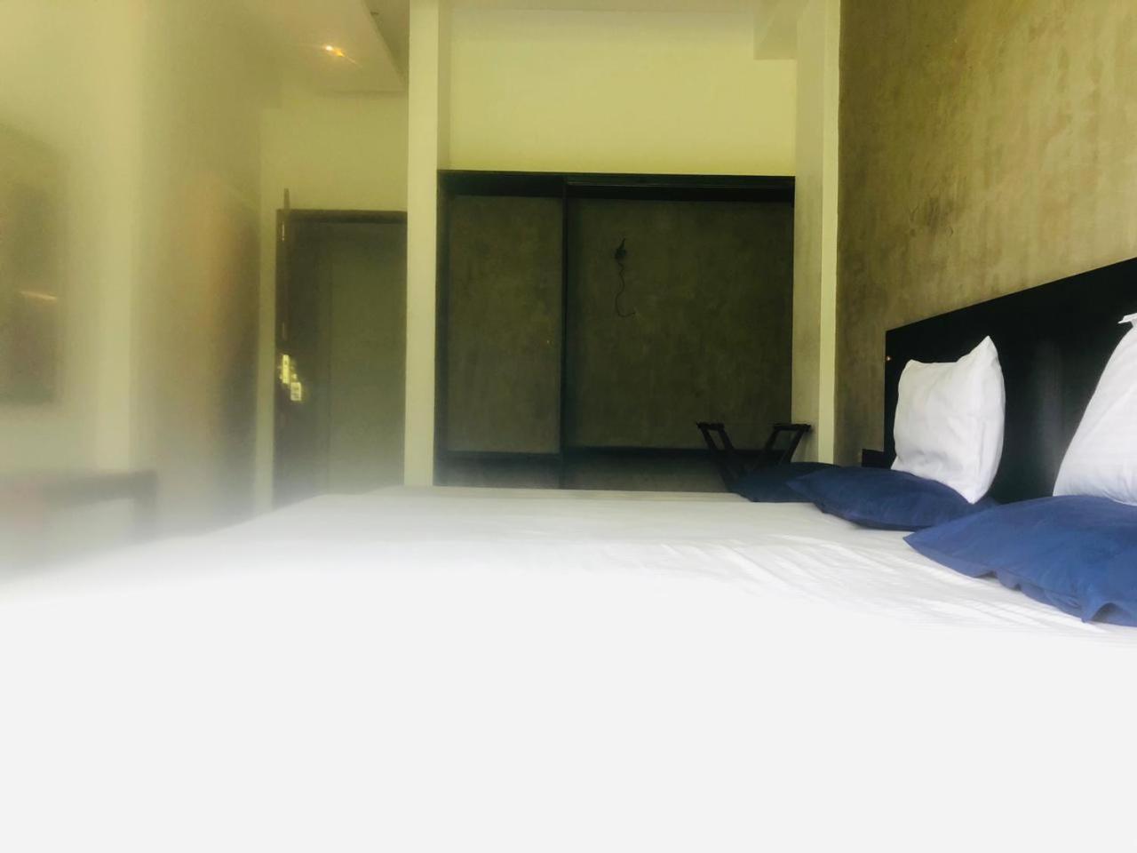 夏季侧住宅酒店 尼甘布 客房 照片